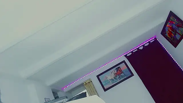 Master_Kenndal69 live sex cam