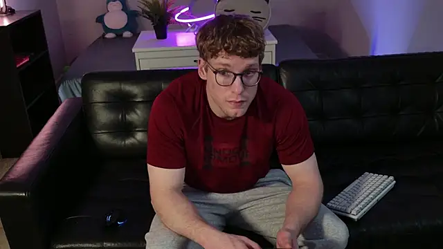 BlueEyedTallGuy94's cam snapshot