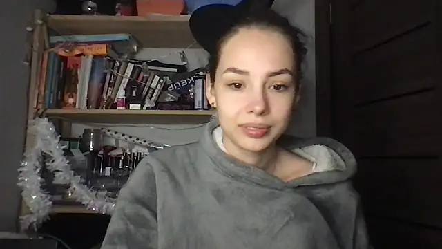 Yuna5343 live sex cam