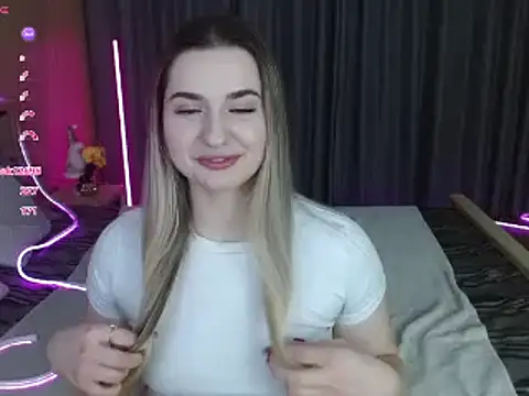 BellaaBlushh's cam snapshot