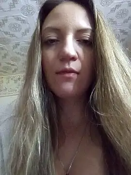 KattyLuuu's cam snapshot