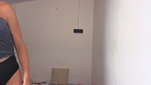 Ivonne_ferrer__ live sex cam