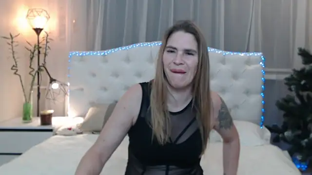 TessaDaybreak live sex cam