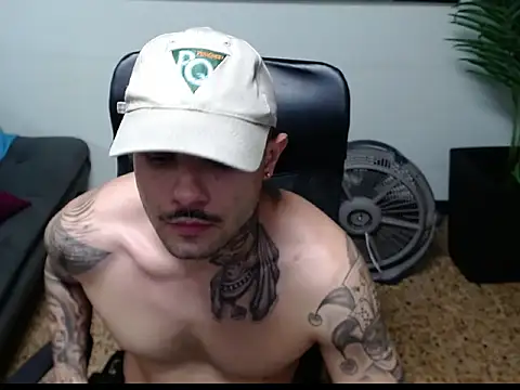 lucky_smith1's cam snapshot