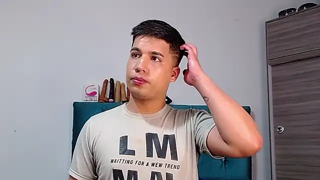 Randy_horny's cam snapshot