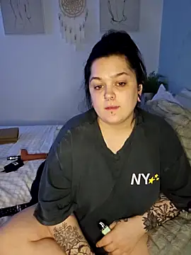 Saucy-Serenity's cam snapshot