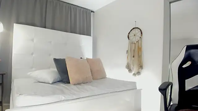 liaa_moretti_'s cam snapshot