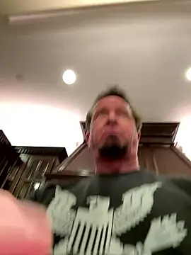 sluttydylan live sex cam