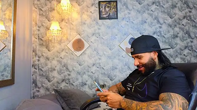 Apolo_rousse1 live sex cam