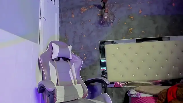 Swee_tMoon live sex cam