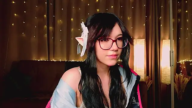 LaveraBadlam live sex cam