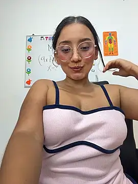Kay_LustyWife live sex cam