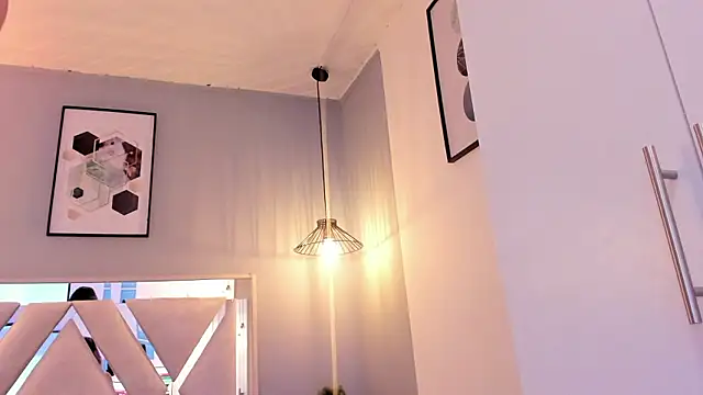 zoe-moreau's cam snapshot