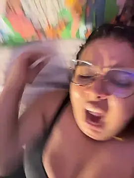 emyrose2's cam snapshot