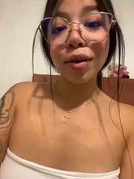 Maddy_Piink's cam snapshot