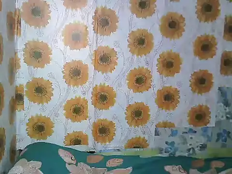 Smilinglovely's cam snapshot