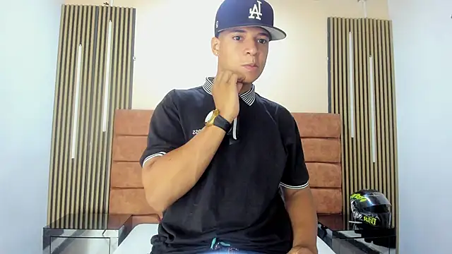 MATHY_ROBERT live sex cam