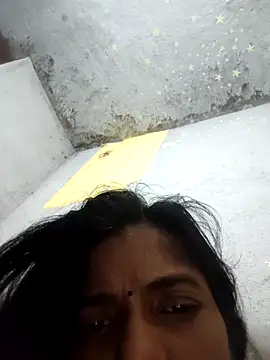 Gautami-telugu's cam snapshot