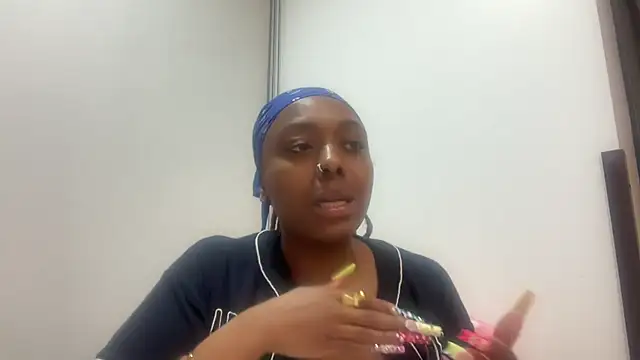 ChocolateCakeQueen live sex cam