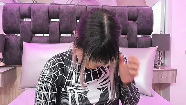 Charlotte_Myers live sex cam