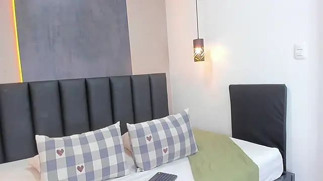 ScarlettVex__ live sex cam