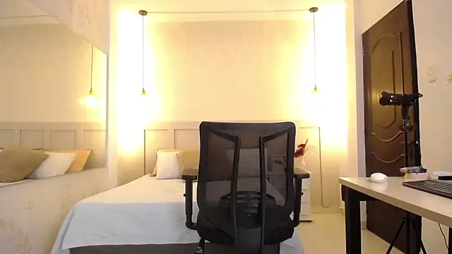 MartinaGuzmann live sex cam