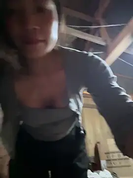 ThiHa003 live sex cam