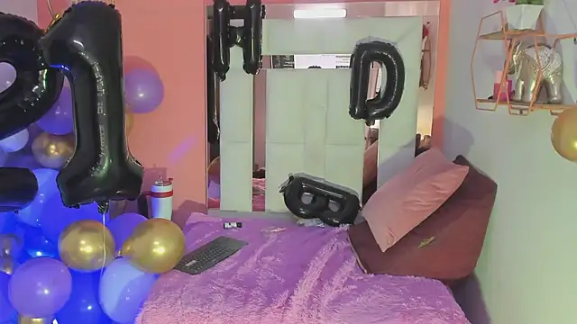 Alanna_hot3's cam snapshot