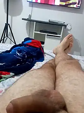 Hooters1920 live sex cam