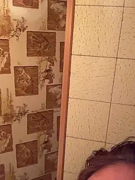 Tonybaloney1972 live sex cam