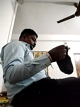 Desi_Lodo_Gujju_Boy live sex cam