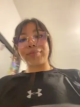 Maddy_Piink's cam snapshot