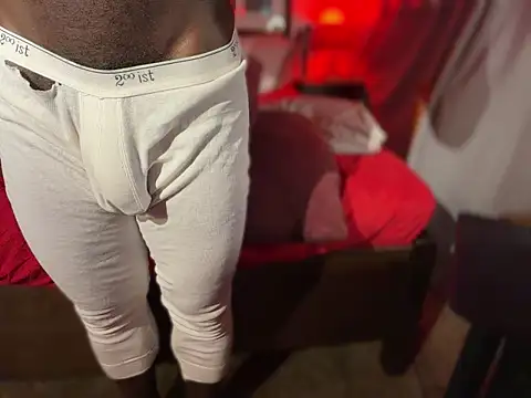 SirDaddylicious live sex cam