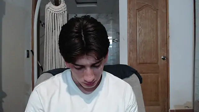 AteneoJr's cam snapshot