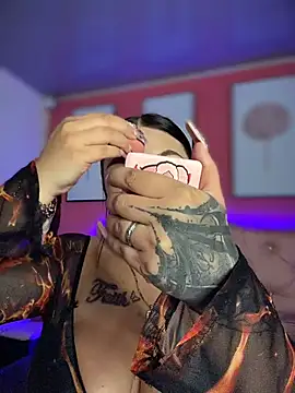 Megaan__More's cam snapshot