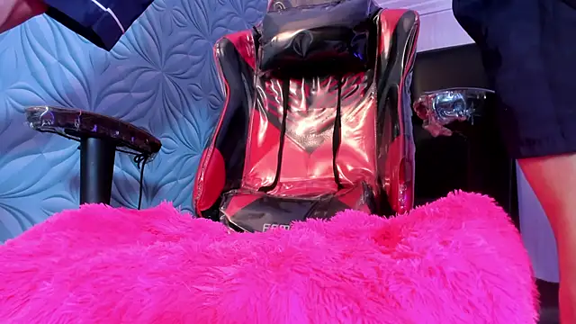 Milk_max_18 live sex cam