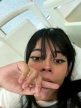 kiittyselenita live sex cam