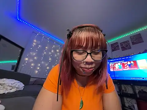 moan4mona's cam snapshot