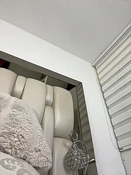 ALISSON_FOXXX1 live sex cam