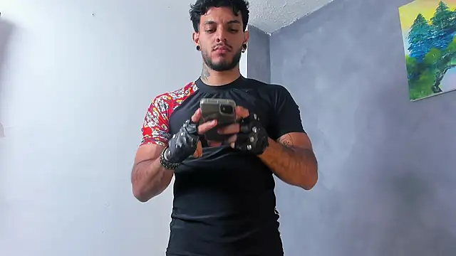 JuanBlade live sex cam