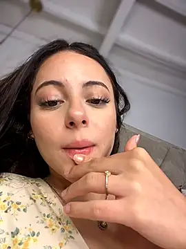 TeaseDollXXX live sex cam