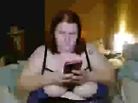 BubblyMoonie live sex cam