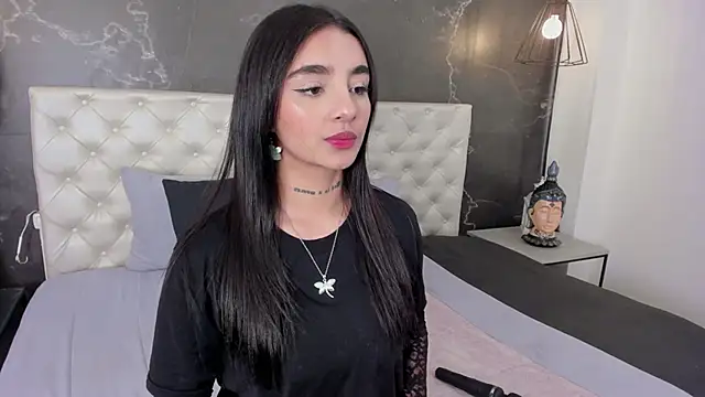 Abriil_cutee live sex cam