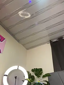 emy_bonita1 live sex cam