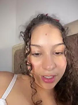 Shara_dreams's cam snapshot