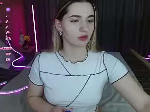 BellaaBlushh's cam snapshot