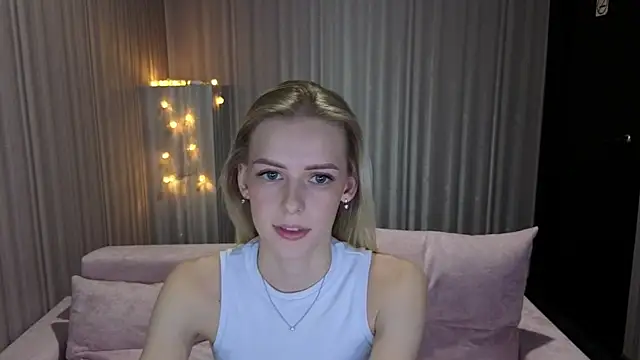 kittie_like18's cam snapshot