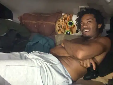 SlimeCrownzOut5's cam snapshot