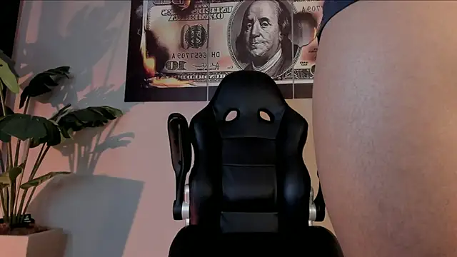 chrizmacgregor's cam snapshot