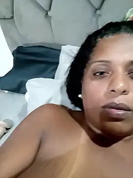 Maliaebonyfetish's cam snapshot